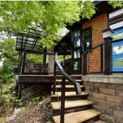 4426 BEACH (SHACK)
