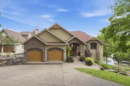377 LAKE DR - Image 3