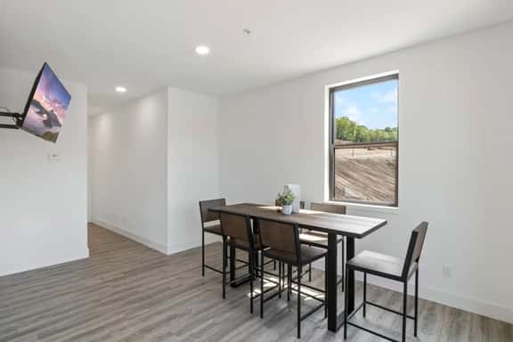 1183 JACK'S WAY - Image 1