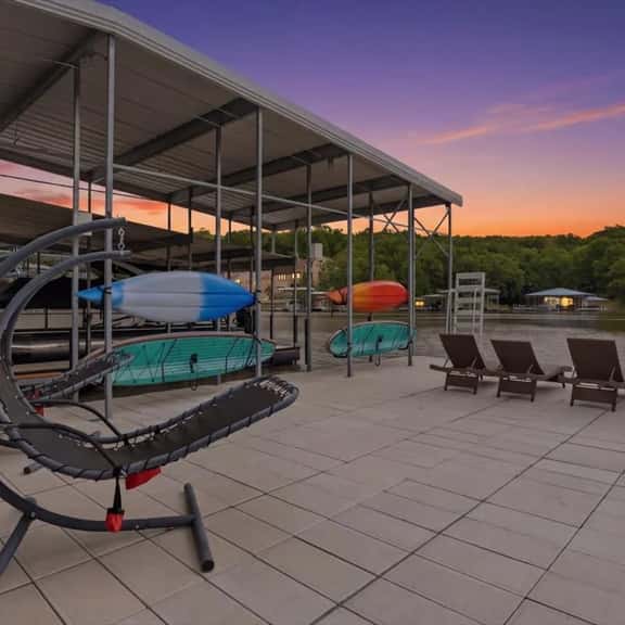 377 LAKE DR - Image 1