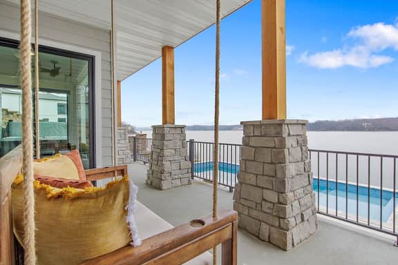 68 LYNNS CT  1