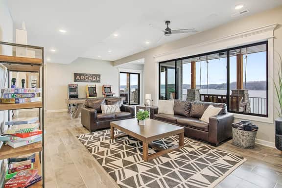 68 LYNNS CT  1