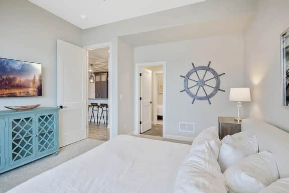 68 LYNNS CT  1